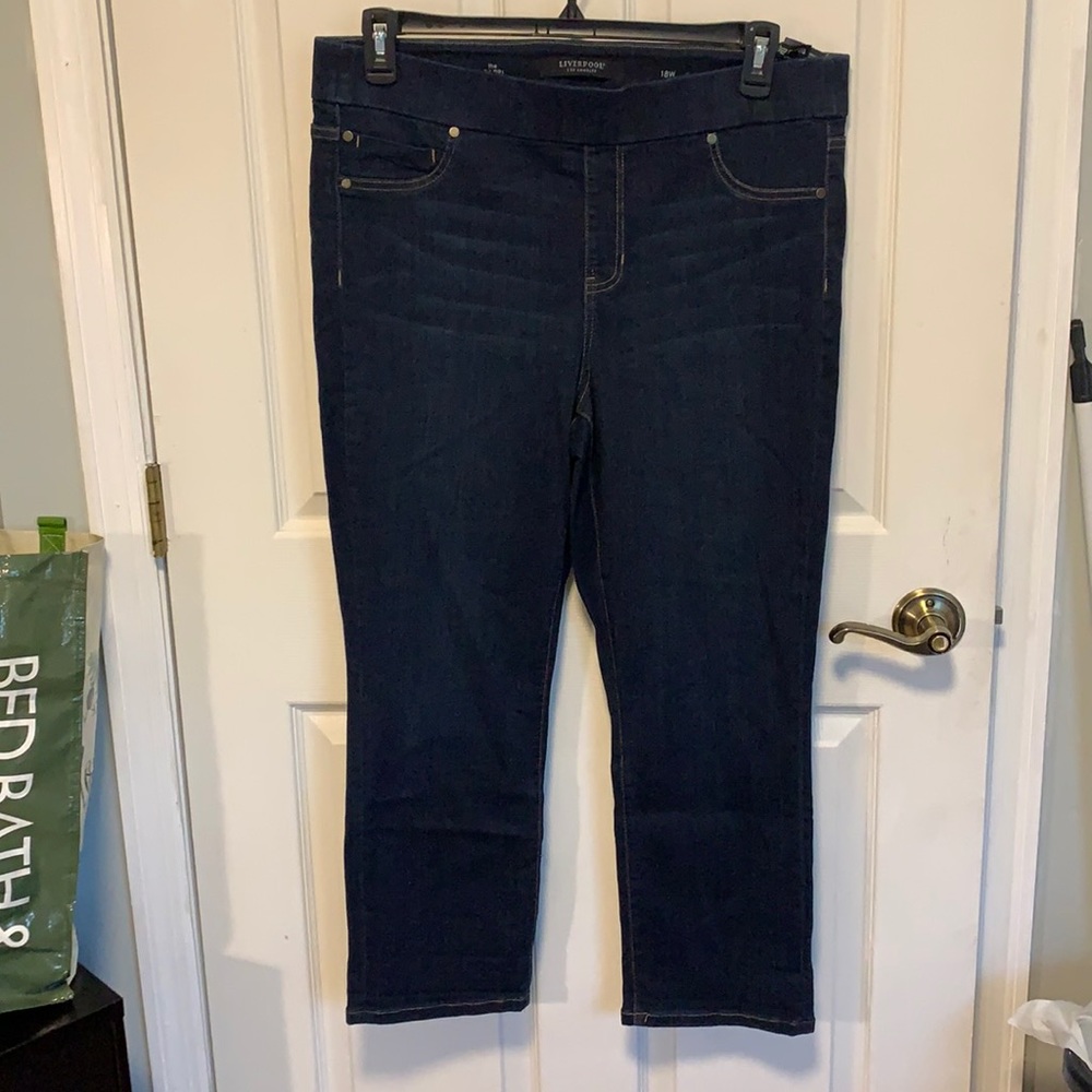 Liverpool Jeans Company Dark Indigo Stretch Capri Pants